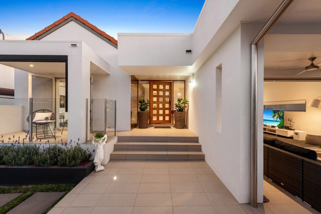 factors influencing rental prices in australia queensland house